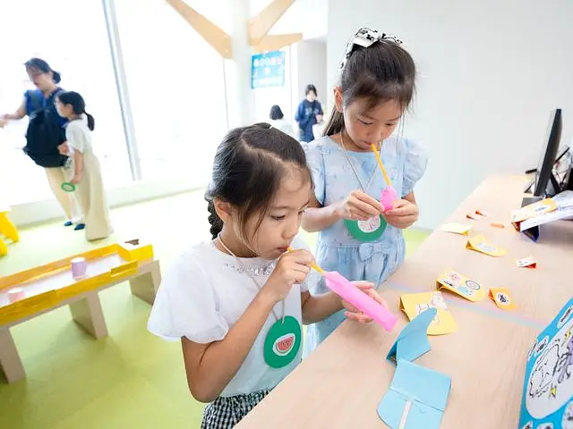 いきおいよく吹いてみる｜ははは祭り｜刈谷市のこども歯科キッズデンタルステーション