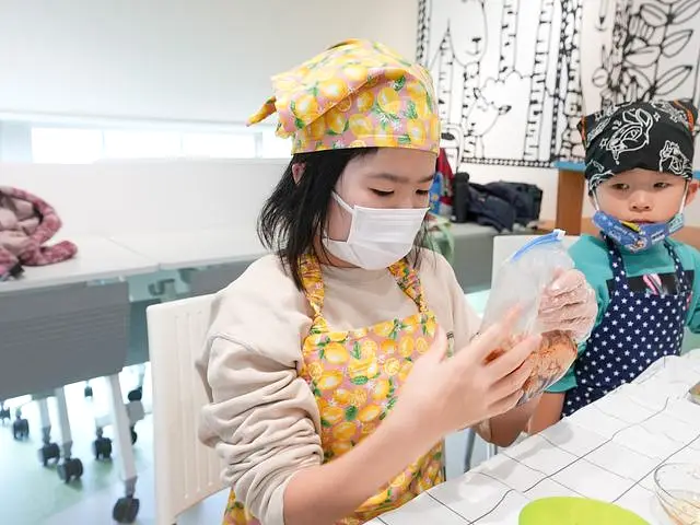 スタッフがそばでサポート｜管理栄養士の食育教室｜刈谷市のこども歯科キッズデンタルステーション